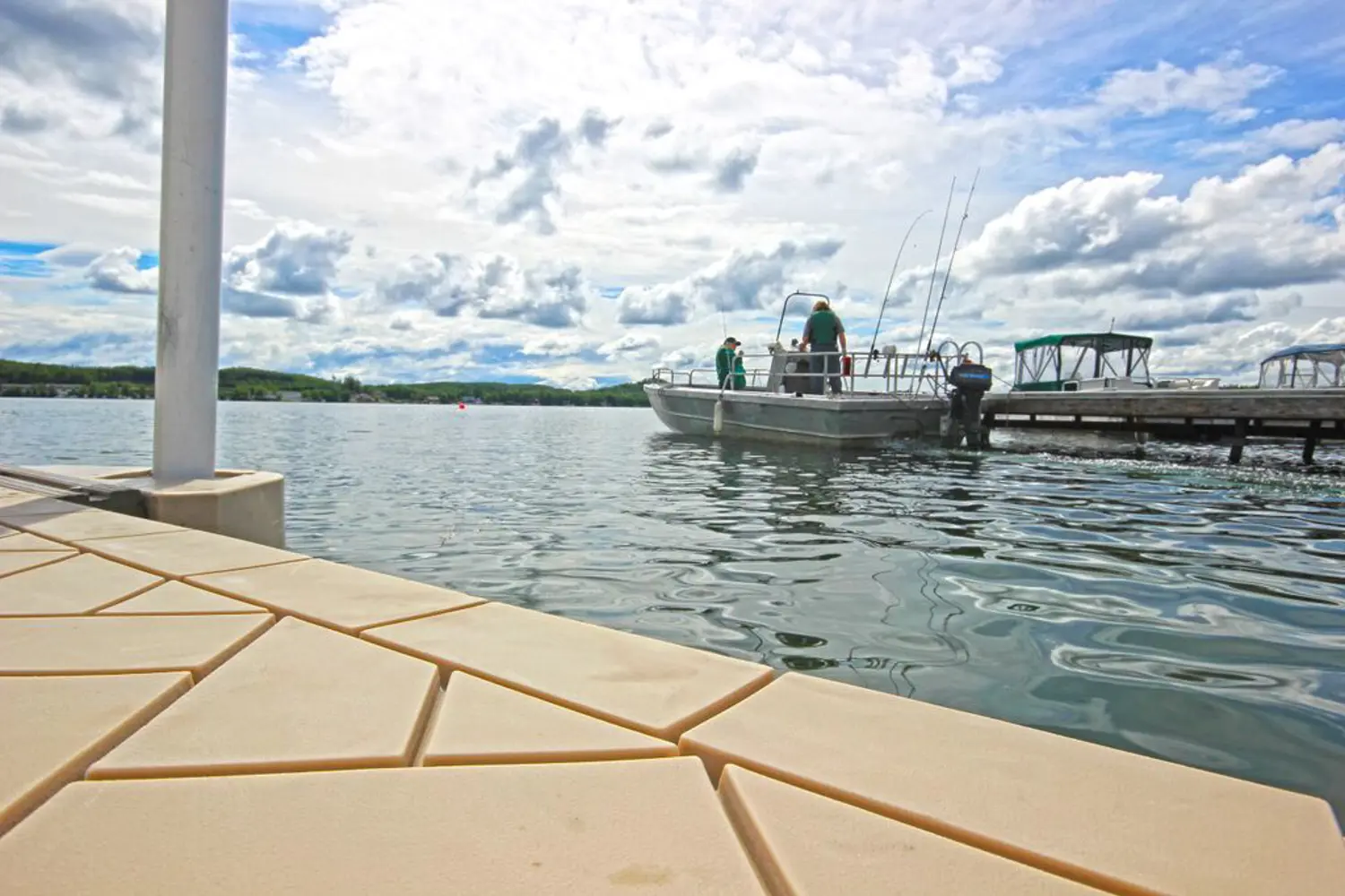 PolyDock Modular Floating Docks | Slip-Resistant & Maintenance-Free
