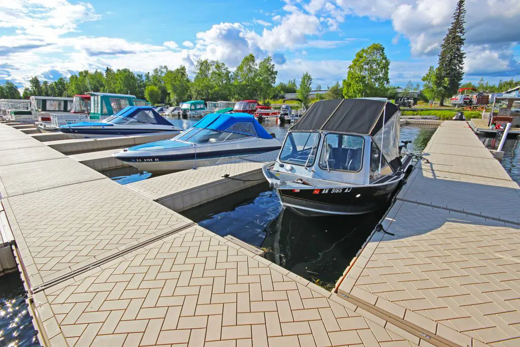 PolyDock_Burkeshore_Big Lake_Black and Silver.jpg