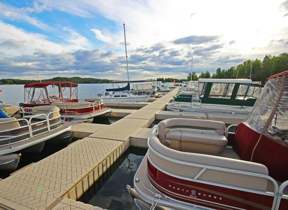 PolyDock Modular Floating Docks | Slip-Resistant & Maintenance-Free